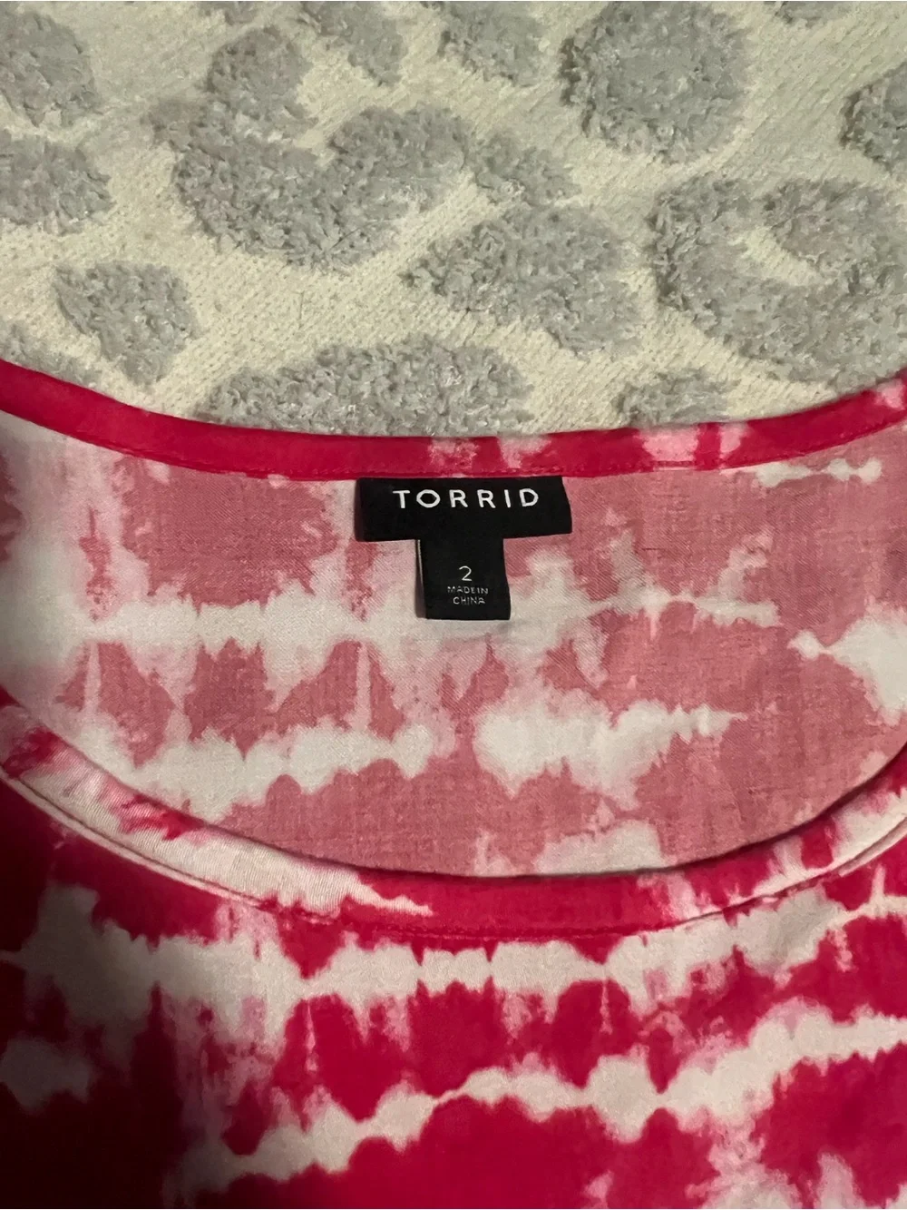 torrid Pink & White Tie-Dye Short Sleeve Tee - Picture 2 of 7